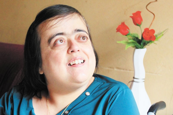 Quem está mudando de idade neste domingo, 20 de outubro, é a jovem Viviane Pagoti, filha muito especial do Alberto Pagoti Munhoz e Leila Miras Munhoz. Recebendo ainda o beijão dos irmãos Anderson e Juliana. Juntamos daqui o nosso. E tudo de bom.